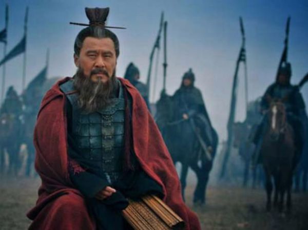 曹操出生属什么生肖属相（曹操生肖属相揭秘）