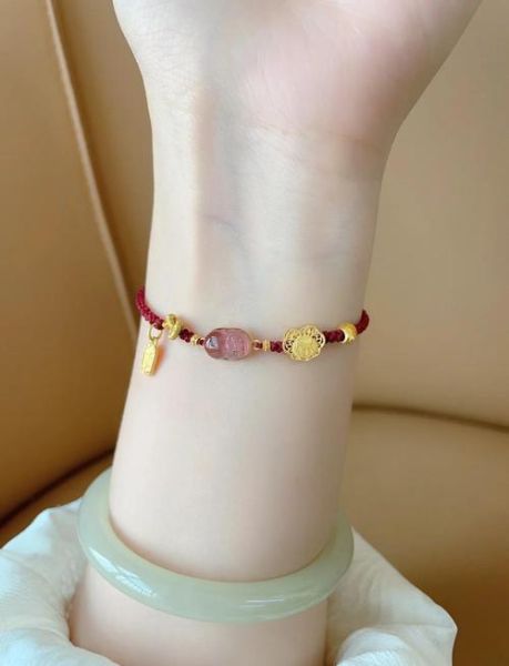 生肖猴佩戴什么属相（生肖猴适合佩戴什么属相饰品）