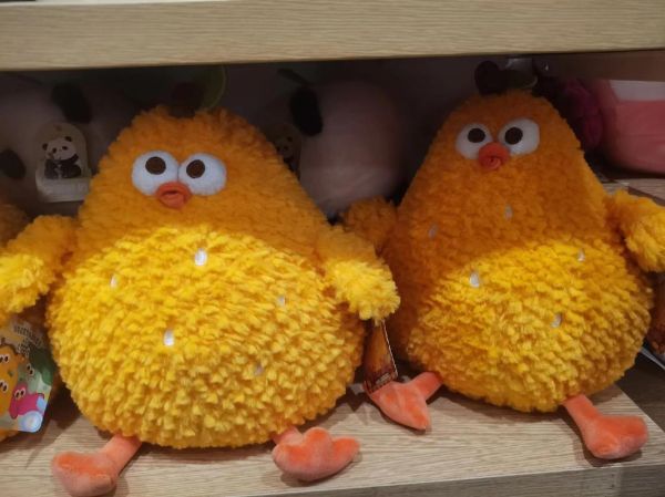 生肖鸡属相玩偶图片（生肖鸡属相玩偶图片大全）