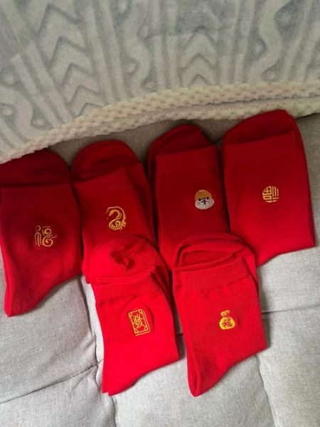 生肖属相袜（本命年红袜子真的管用吗）