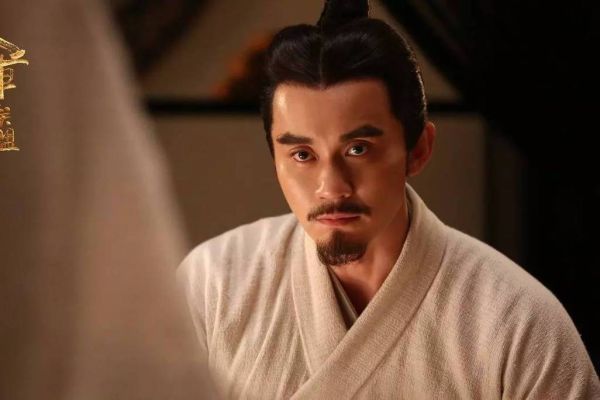 曹丕属相是什么生肖（曹丕属相生肖揭秘🐉）