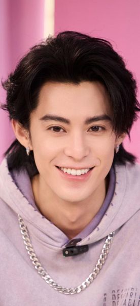 王鹤棣生肖属相（王鹤棣属什么生肖？🐭）