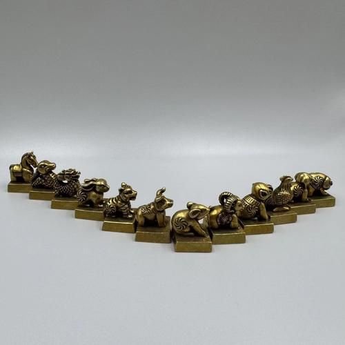 生肖属相铜印章（生肖属相铜印章送什么生肖礼物最好）