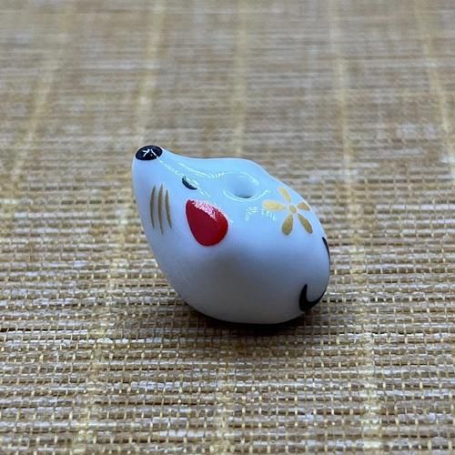 陶瓷生肖属相挂件（陶瓷生肖挂件哪里买最靠谱）