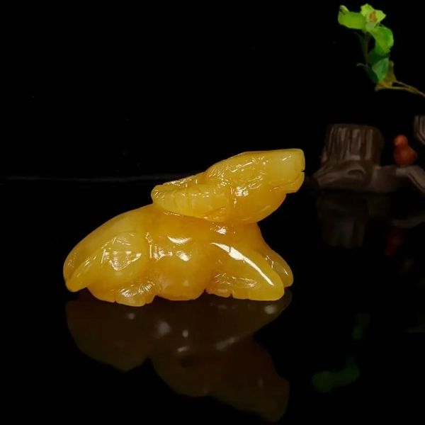 黄玉属相生肖摆件（黄玉12生肖摆件真的能招财吗？）