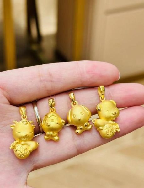 生肖属相坠子（生肖属相坠子怎么选最旺自己）