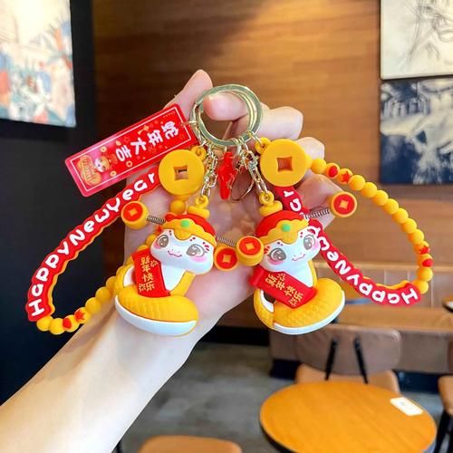 属相搭配最佳生肖挂件（属蛇带什么生肖挂件最旺财？）