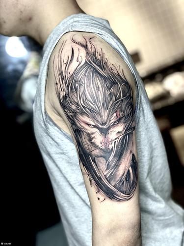 小臂生肖猴属相纹身（小臂生肖猴纹身图案设计指南）