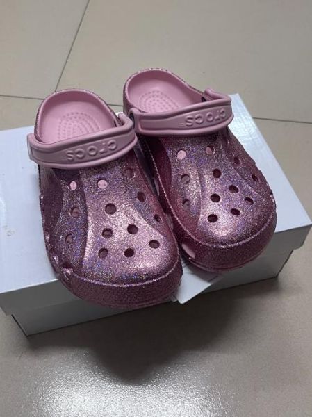 生肖属相洞洞鞋（生肖款洞洞鞋真的旺运势吗）