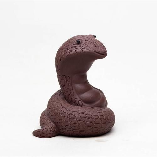 属相蛇生肖摆件图片（属蛇办公桌摆件图片）