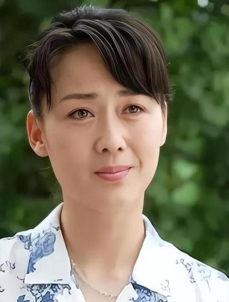 李琳属相生肖（李琳属什么生肖？新手最快查找法）