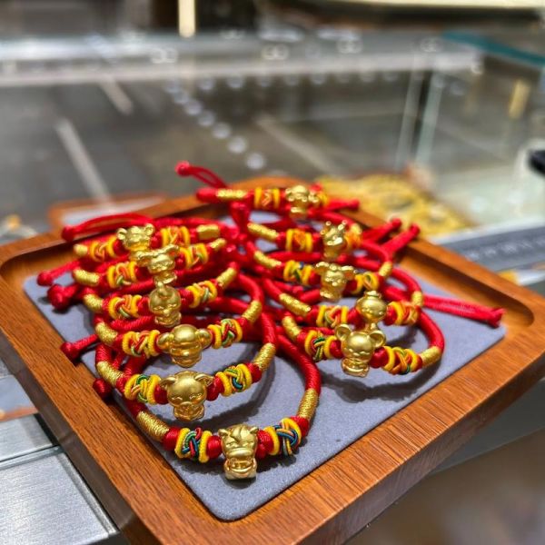 金生肖属相编绳（金生肖属相编绳怎么选）