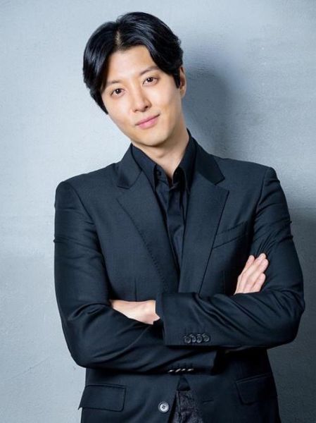 李东健属什么生肖属相（李东健属什么生肖？属龙！）