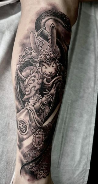 纹身纹生肖还是属相（纹身纹生肖还是属相，新手先看这篇）