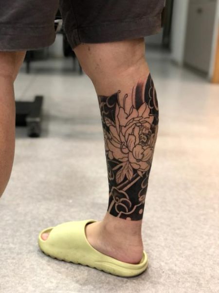 小腿纹身属相是什么生肖（小腿纹身属相图案选哪种生肖最旺）