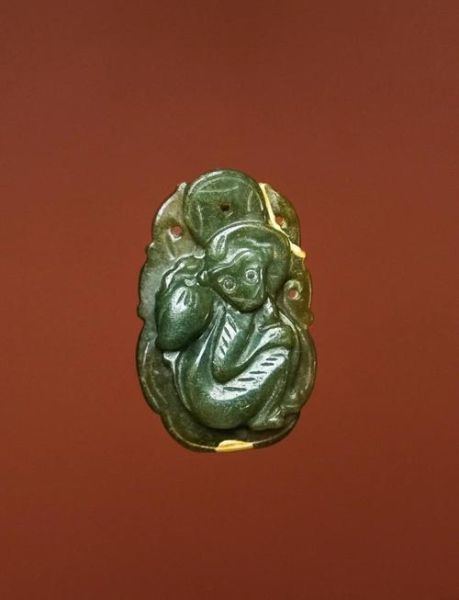 玉佩可以是生肖属相吗（玉佩上可以刻生肖属相吗）