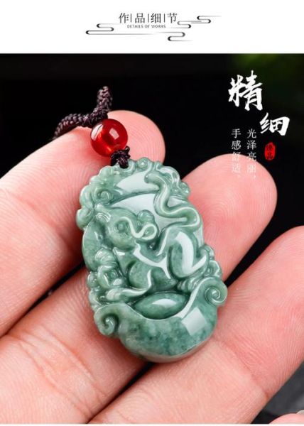 粟玉的生肖属相（粟玉的生肖属相揭秘🔍）