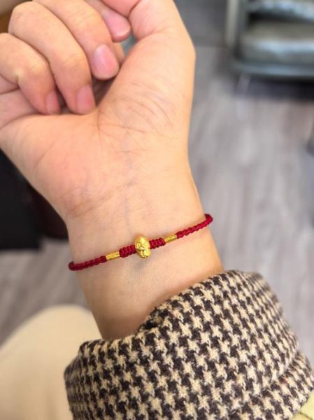 属相生肖手链蛇（属蛇人戴什么生肖手链最旺）