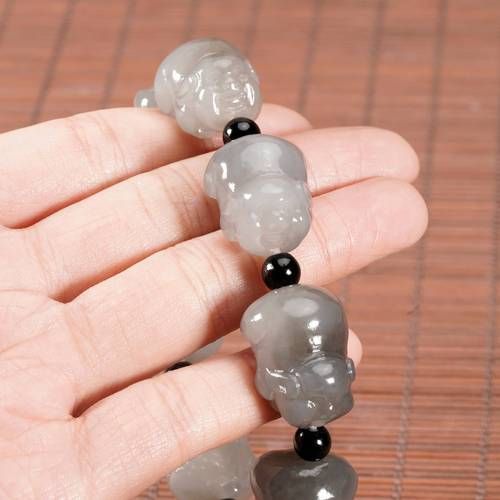 十二生肖属相冷玉（十二生肖属相冷玉手链怎么选）