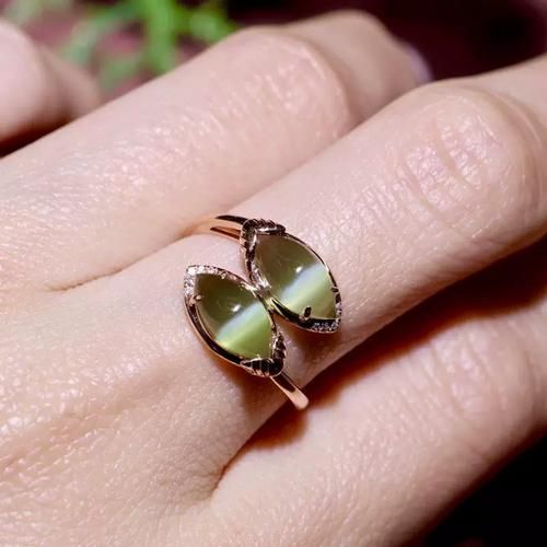 生肖属相玉石戒指（生肖属相玉石戒指女款戴哪个手指✨）