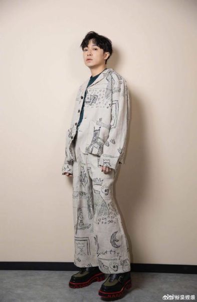 吴青峰属什么生肖属相（吴青峰属什么生肖？属龙🐉）