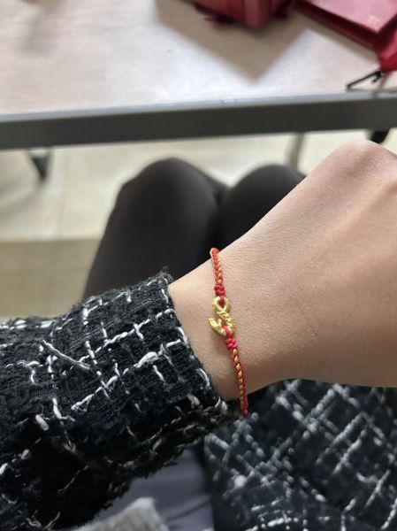 属相手链生肖蛇（生肖蛇手链怎么挑？女生专属指南🐍✨）