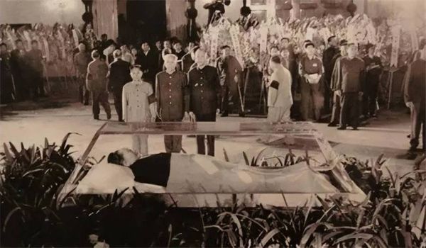 宋庆龄属相什么生肖(宋庆龄属什么生肖?一分钟速查)